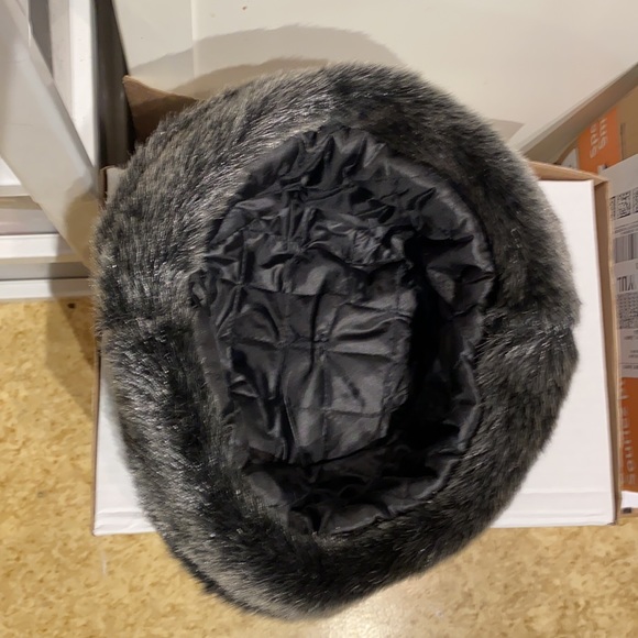 🍒 Charcoal Grey Faux Fur Hat…Beautiful Quality!!! - Picture 4 of 5